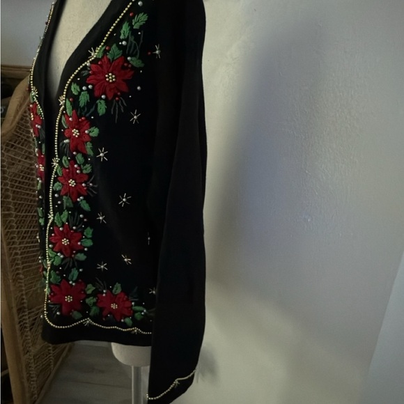 BP Designs Christmas Poinsettia Black Beaded Cardigan Sweater Size M - Picture 4 of 11